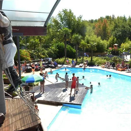 Mobil Xxl 4 - Le Sen Yan Campingplatz *