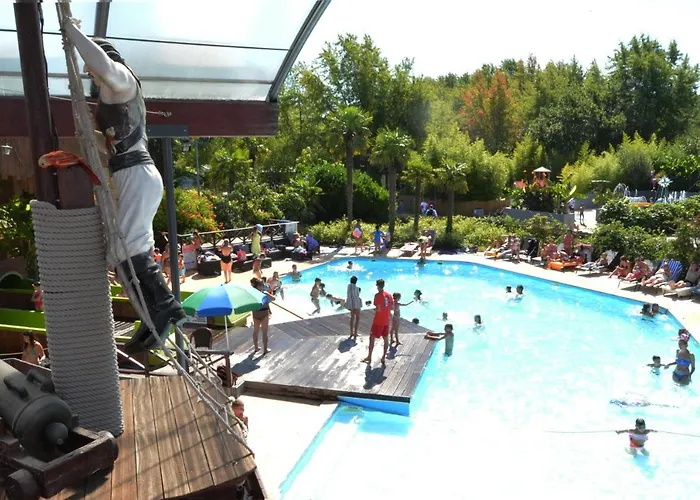 Mobil Xxl 4 - Le Sen Yan 캠프장 *